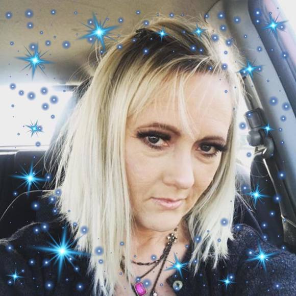 Meet your Posher, Vanessa - Picture 1 of 1